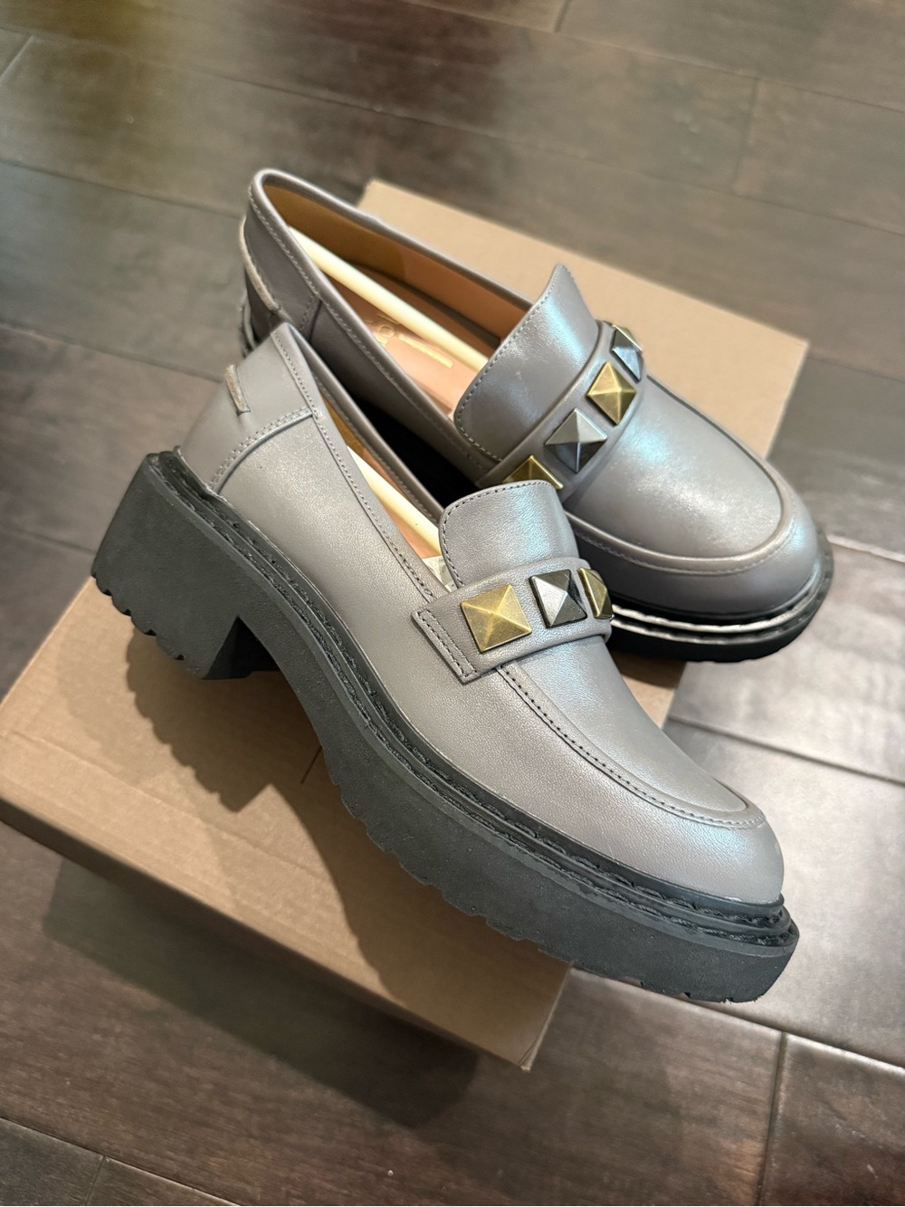 Sz 5.5 Linea Paolo leather chunky sole loafers in shark gray